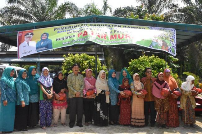 Tambah Gerai, Pasar Murah Pemkab Kampar Diserbu Warga