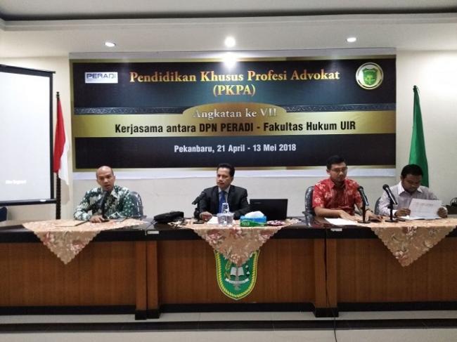 Fakultas Hukum UIR-DPN Peradi Didik 50 Sarjana Jadi Advocat