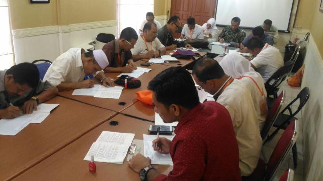 Peserta Seleksi Calon Anggota Bawaslu Riau ikuti Pemeriksaan Kesehatan.