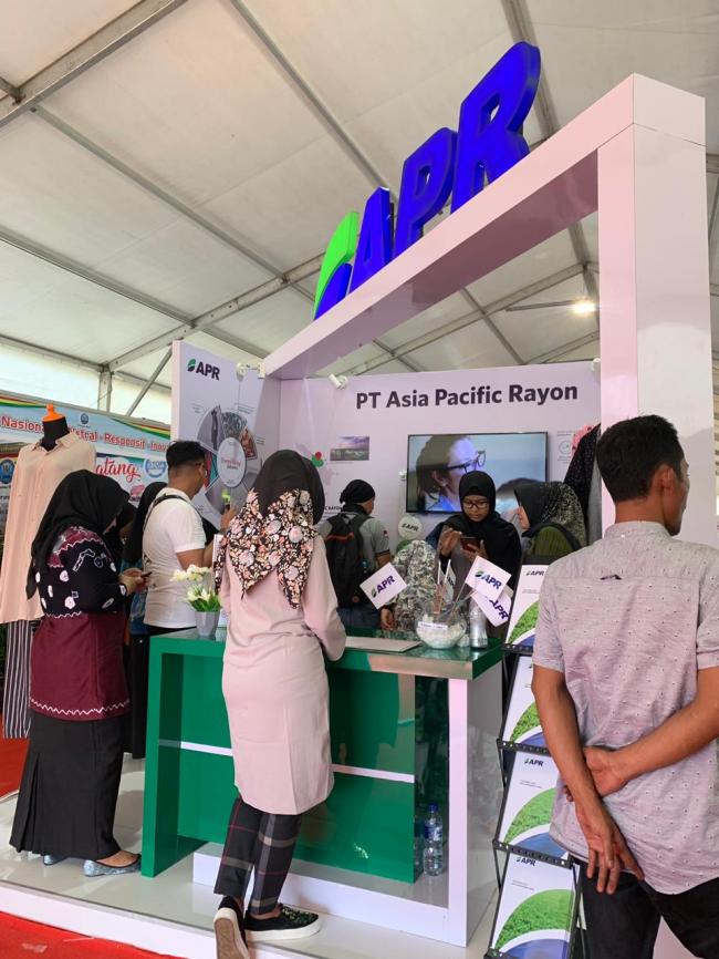 Iven Riau Expo 2019, APR Memperkenalkan Serat Kayu Menjadi Serat Benang