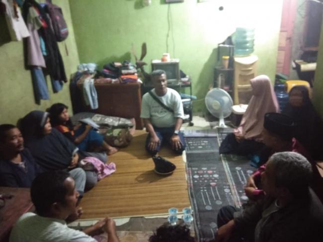 Warga Desa Tarai Bangun Digegerkan, Dengan Temuan Jasad Pria Leher Terikat Kabel Listrik 