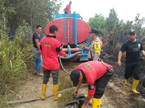 FERT RAPP Bantu Pemadaman Karhutla TNTN