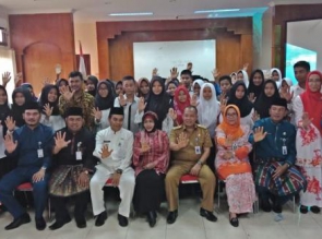 Dukung KLA, Camat Rahman Buat Pojok Anak di Kantor Kecamatan Tenayan Raya