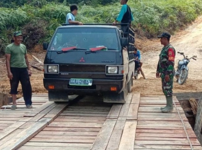 PERAN BABINSA DUKUNG KESUKSESAN PROGRAM TMMD 105 KODIM 0313/KPR