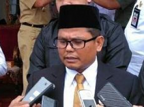 Masuki Masa Tenang, Bawaslu Minta APK Paslon Dibersihkan