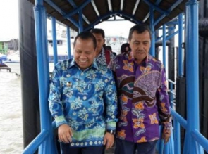 Berbagai Tokoh Masyarakat Pesisir Ajak Menangkan Syamsuar - Edy Natar