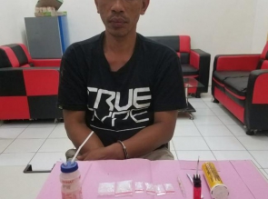 Polsek Tapung Kembali Tangkap Pengedar Shabu di Desa Sumber Makmur