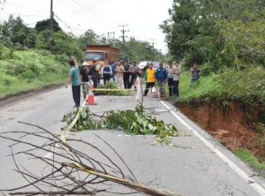Bahu Jalan di Km 91 Lintas Riau - Sumbar Amblas, Kapolres Kampar Minta Pihak Terkait Segera Lakukan 