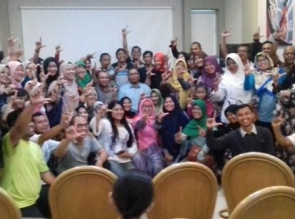 Tak Perlu SPTJM Gubri, SK Honorer K2 Pemprov Riau Balon Gubri 2018 Lukman Edy Dapat Kado Ultah Ke 47