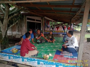 BABINSA KORAMIL 12/XIII KOTO KAMPAR SEMANGAT BANGUN KOMSOS DENGAN WARGA