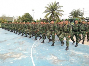 BABINSA RAMIL 12/XIII KOTO KAMPAR UPACARA BENDERA DILANJUTKAN MINGGU MILITER KODIM 0313/KPR