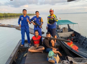 Baharkam Polri Sita Puluhan Kayu Ilegal di Meranti