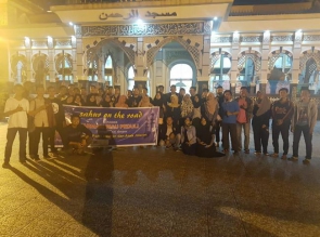 Farmasi Riau Peduli, Berbagi Nasi Sahur Kepada Panti Asuhan dan Anak Jalanan.