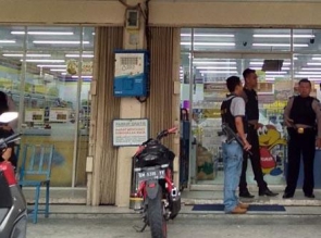 Kawanan Perampok Bersenjata Satroni Indomaret 67 Harapan Raya Pekanbaru