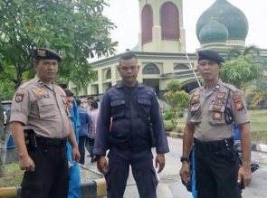 Polresta Pekanbaru Siagakan Personilnya di mesjid â€“ Mesjid, Memberikan Rasa Nyaman Beribadah