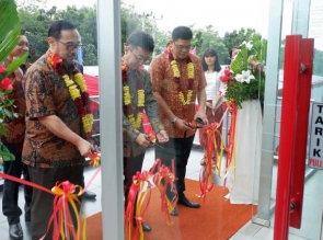 Baru Dibuka, Nissan-Datsun Menyajikan Konsep Baru Dan Unit Andalan