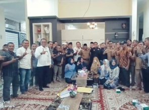 Datuk Yusri Bersilaturrahmi Bersama Lemtari Kampar di Rumah Dinas Sekda 