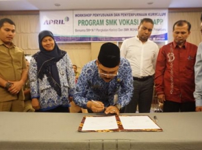 DUKUNG PROGRAM SMK VOKASI, RAPP GANDENG 2 SMK di RIAU