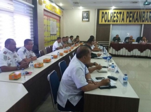 805 personel di Siap Untuk Menghadapi Demo 2 Hari di Pekanbaru