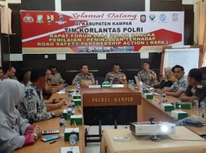 Tim Korlantas Polri Lakukan Penilaian dan Peninjauan Kegiatan RSPA di Polres Kampar