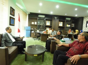 Azis Zaenal, Kampar Komit Majukan Pertanian