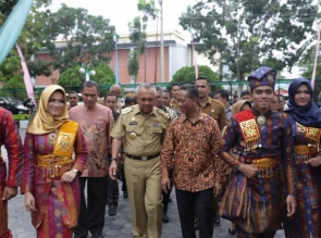 Besok, Gubri Serahkan Beasiswa dan Bantuan  Pendidikan kepada 1.191 Mahasiswa UIR