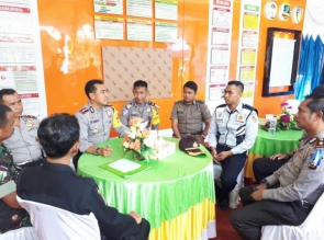Wakapolresta Pekanbaru Cek Pos Kesiapan Natal dan Tahun Baru 2018 