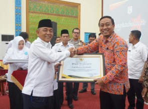 RAPP Mendapatkan Piagam Penghargaan Dari Bupati Pelalawan