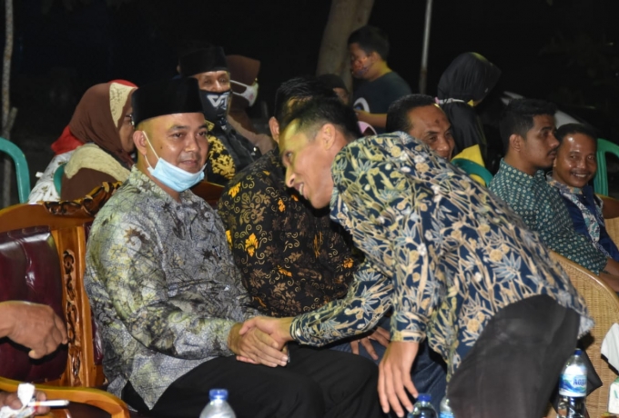 Berkunjung ke Desa Teluk Kenidai, Warga Curhat ke Ketua DPRD Kampar