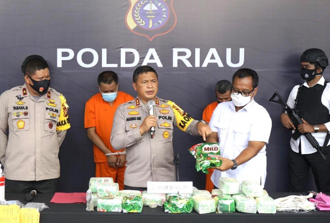 Tim Harimau Kampar Sikat Bandar Narkoba, 2 Pelaku dan 20 Kg Shabu Diamankan, 2 Pelaku Lain Meninggal