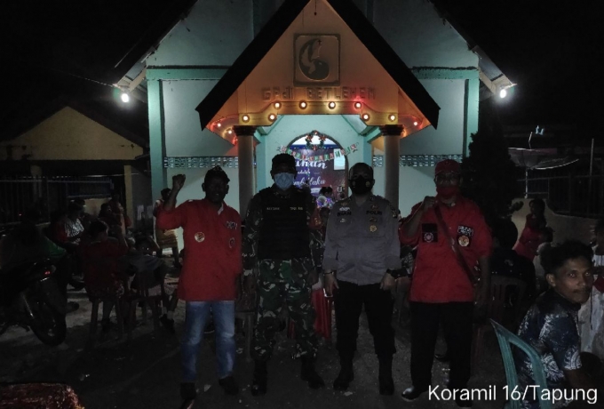 Sinergitas Babinsa Koramil 16/Tapung Dan Bhabinkamtibmas Amankan Natal