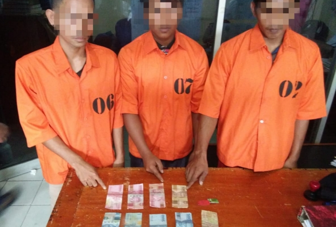 Polsek Tapung Amankan 3 Pelaku Judi Gelper di Desa Mukti Sari