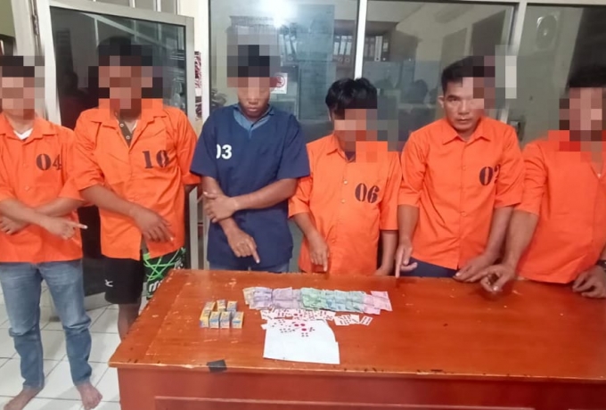 Polsek Tapung Ciduk 6 Pelaku Judi Menggunakan Kartu Domino di Desa Petapahan