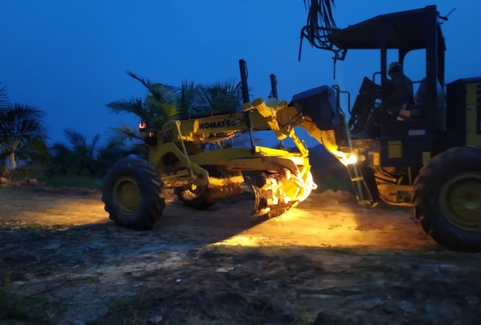 Capai Target, Satgas TMMD ke-110 Kodim 0313 KPR, Tak kenal lelah Bekerja Siang Malam. 