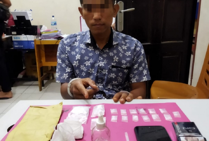 Resnarkoba Polres Kampar Tangkap Pengedar Sabu di Areal Kolam Ikan Desa Kampar