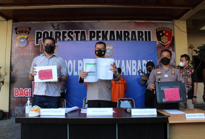 Dua Orang Pemalsu Hasil Test Swab Diamankan Polsek Bukit Raya 