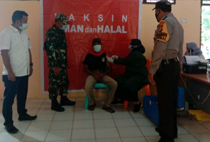 Babinsa Koramil 08/Tandun Monitoring Vaksin Tahap Dua Lansia.