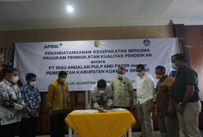 Pemkab Kuansing Jalin Kerjasama dengan PT RAPP Tingkatkan Kualitas Pendidikan