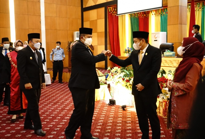 Pelantikan Ketua DPRD Siak, Bupati Alfedri Ajak Seluruh Komponen Bersinergi Bangun kabupaten Siak