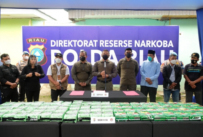Ditresnarkoba Polda Riau Kembali Ungkap Jaringan Internasional Dengan Barang Bukti 81 Kg Sabu