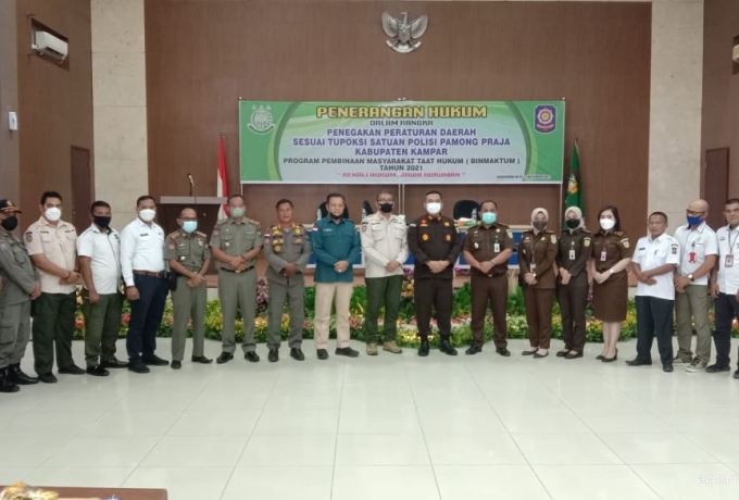 Gandeng Satpol PP, Kejari Kampar Gelar Kegiatan Penerangan Hukum