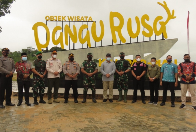 Peringati Hari Juang TNI AD ke 76 Tahun 2021, Kodim 0313/KPR Bersama Masyarakat Tanam 1500 pohon 