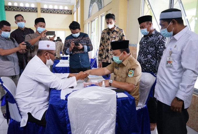 Hadiri Gemar Zakat di Kandis, Husni Merza berharap Zakat Kabupaten Siak terus meningkat