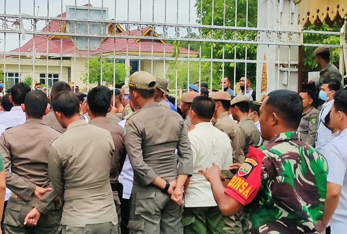 Unjuk Rasa, Aksi Dorong dan Pasang Tenda Terlihat, Personil Gabungan Siaga