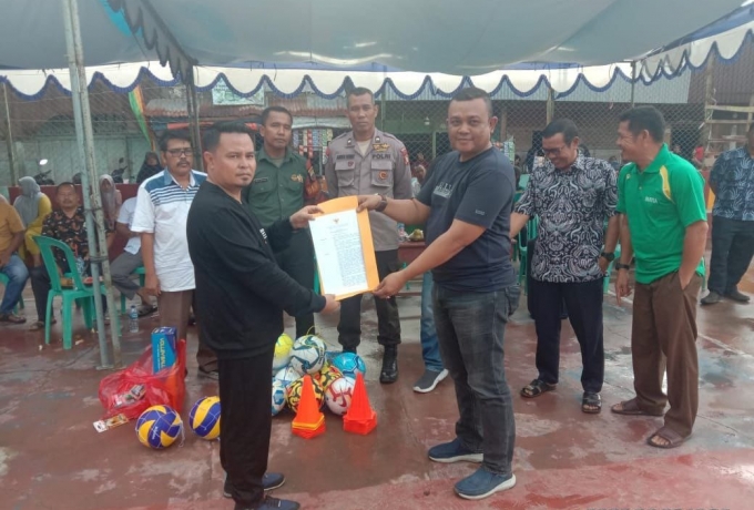 Babinsa Koramil 08/Tandun Hadiri Pembukaan Turnamen Bola Volly Antar RT Dalam Rangka HUT RI Ke  77