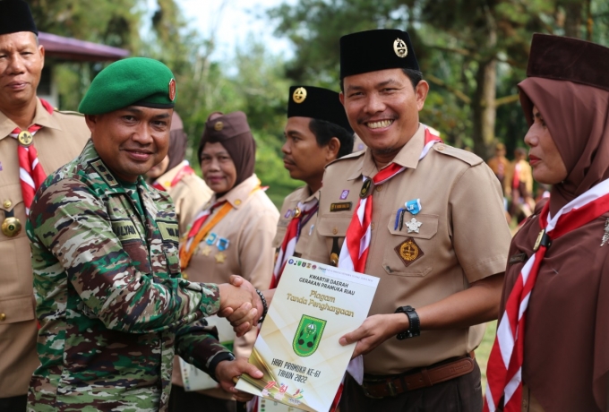 Dandim 0313/KPR, Mendapat kehormatan menjadi Pembina Apel Besar Peringatan Hari Pramuka ke 61 