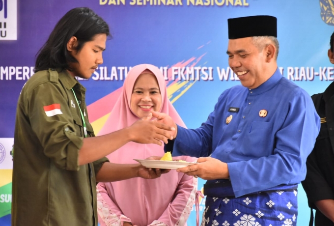 Hadapi Era Revolusi Industri Pj Bupati Kampar Ajak Perguruan Tinggi Lakukan Inovasi dan Terobosan 