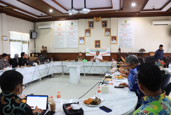 Terbaik Pengelolaan Mall Pelayanan Publik Pj Bupati Kampar Lakukan Kunker Ke MPP Sumedang