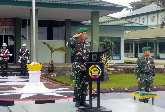 Gelar Upacara 17 An Di Makodim 0313/KPR, Dandim 0313/KPR Bacakan Amanat Pangdam I/BB