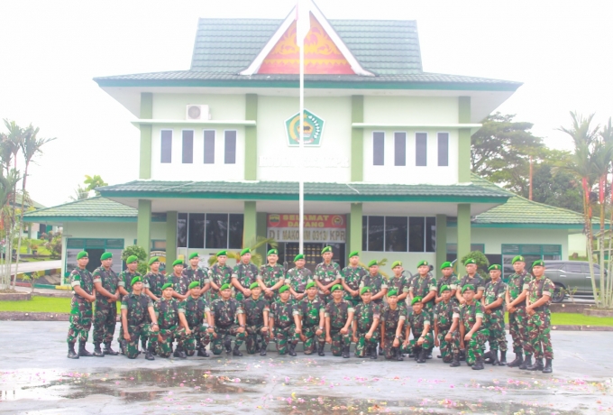 Dandim 0313/Kpr Pimpin Upacara Tradisi Penerimaan Warga Baru